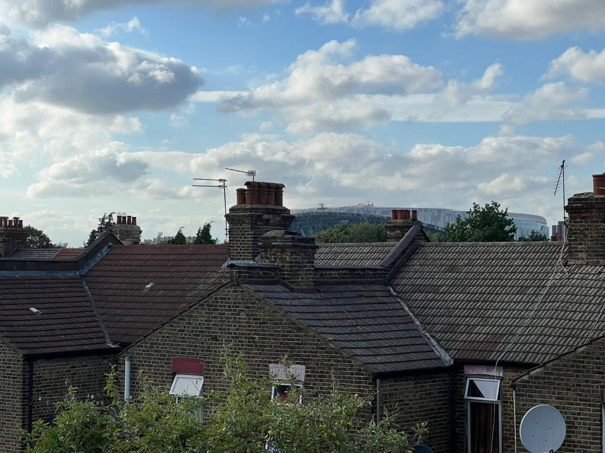 Deluxe Homestay Near Tottenham Hotspur Stadium لندن الغرفة الصورة